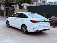 2022 Changan Eado PLUS 1.4T GDI DCT Flagship, белый — фото 8