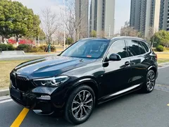 2021 BMW X5 M, чёрный — фото 1