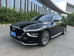 2021 Hyundai Famous Picture 1.8L CVT GLX Elite — фото 1