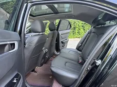 2021 Hyundai Famous Picture 1.8L CVT GLX Elite — фото 11