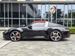 2020 Porsche 911 Targa 4 3.0T, чёрный — фото 10