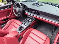 2020 Porsche 911 Targa 4 3.0T, чёрный — фото 30