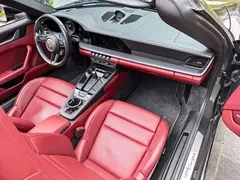 2020 Porsche 911 Targa 4 3.0T, чёрный — фото 35