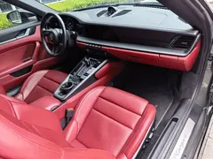 2020 Porsche 911 Targa 4 3.0T, чёрный — фото 44