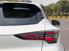 2020 Changan UNI-T 1.5T Premium Type, белый — фото 9