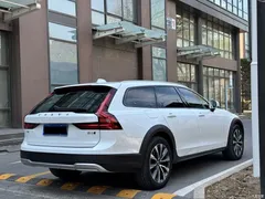 2021 Volvo V90 Cross Country B5 AWD Zhiyuan, белый — фото 7