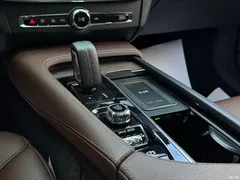2021 Volvo V90 Cross Country B5 AWD Zhiyuan, белый — фото 17