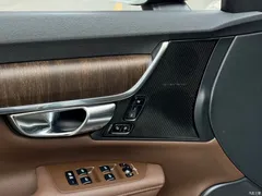 2021 Volvo V90 Cross Country B5 AWD Zhiyuan, белый — фото 18