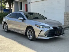2019 Toyota Avalon Hybrid 2.5L Luxury VI — фото 2