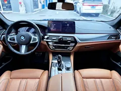 2022 BMW 5 Series 5 530i Fashion M, чёрный — фото 9