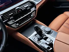 2022 BMW 5 Series 5 530i Fashion M, чёрный — фото 20