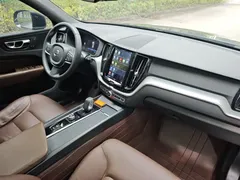 2022 Volvo XC60 4WD Zhiyi Luxury, чёрный — фото 8