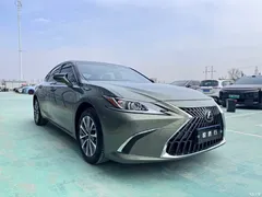 2023 Lexus ES 200 Excellence, зелёный — фото 3