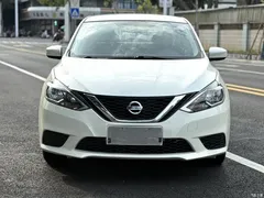 2022 Nissan Sylphy Classic 1.6XE CVT Comfort, белый — фото 2