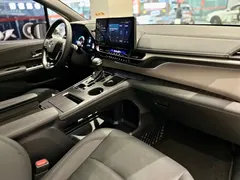 2023 Toyota Granvia 2.5L Hybrid VIP, чёрный — фото 6
