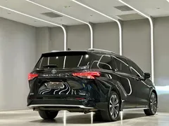 2023 Toyota Granvia 2.5L Hybrid VIP, чёрный — фото 9