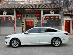 2022 Honda Accord 260TURBO Luxury, белый — фото 10