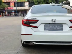 2022 Honda Accord 260TURBO Luxury, белый — фото 23