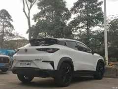 2021 Changan UNI-T 1.5T Sport flagship model, белый — фото 4