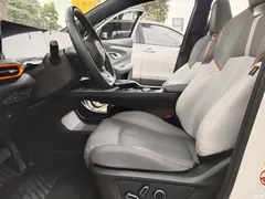2021 Changan UNI-T 1.5T Sport flagship model, белый — фото 15