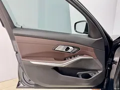 2022 BMW 3 Series 325Li M Sports Package, чёрный — фото 7
