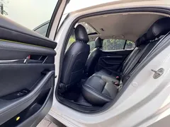 2021 Mazda 3 2.0L AT, белый — фото 5