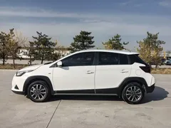 2021 Toyota Yaris L Zhixuan X 1.5L CVT Luxury, белый — фото 2