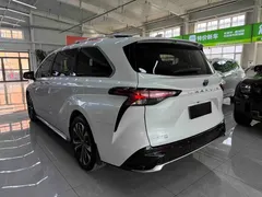 2023 Toyota Granvia 2.5L Hybrid PLUS, белый — фото 6