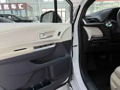 2023 Toyota Granvia 2.5L Hybrid PLUS, белый — фото 9