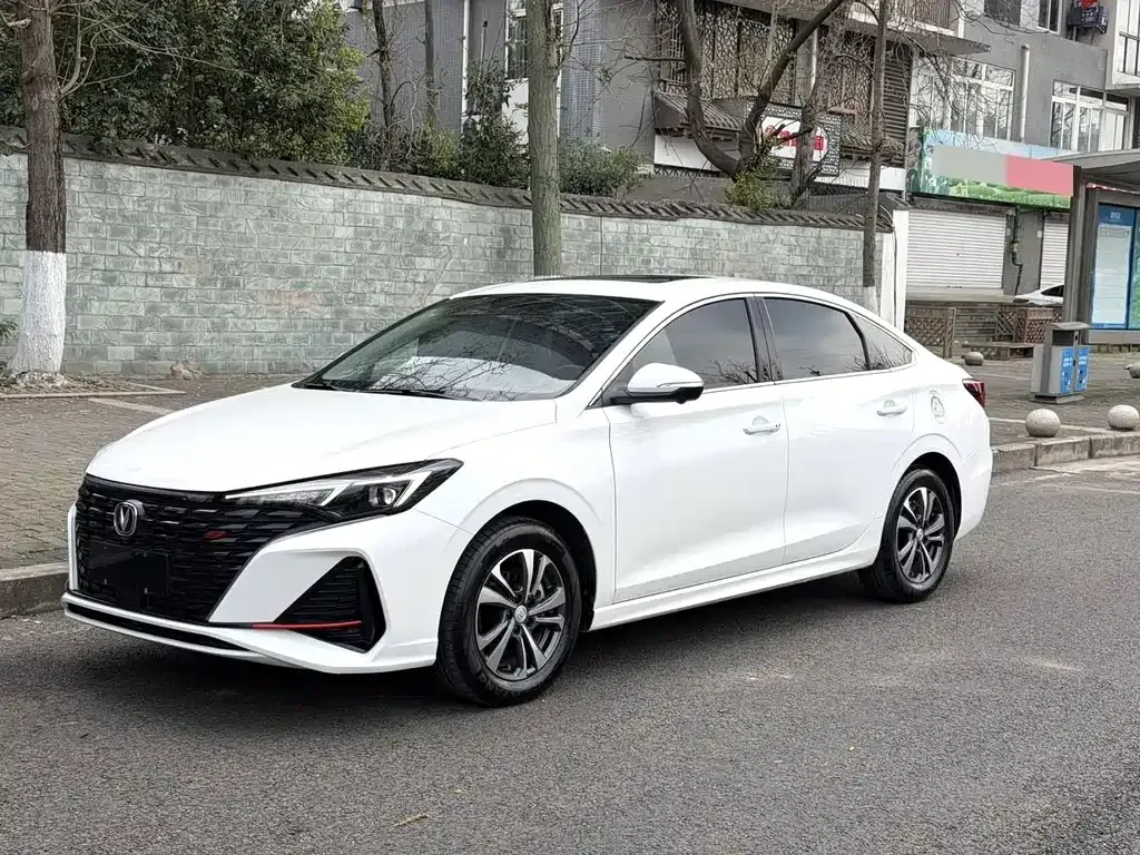 2023 Changan Eado PLUS 1.4T GDI DCT Premium