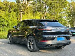 2021 Porsche Cayenne Coupé 3.0T, чёрный — фото 11
