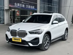2022 BMW X1, белый — фото 1