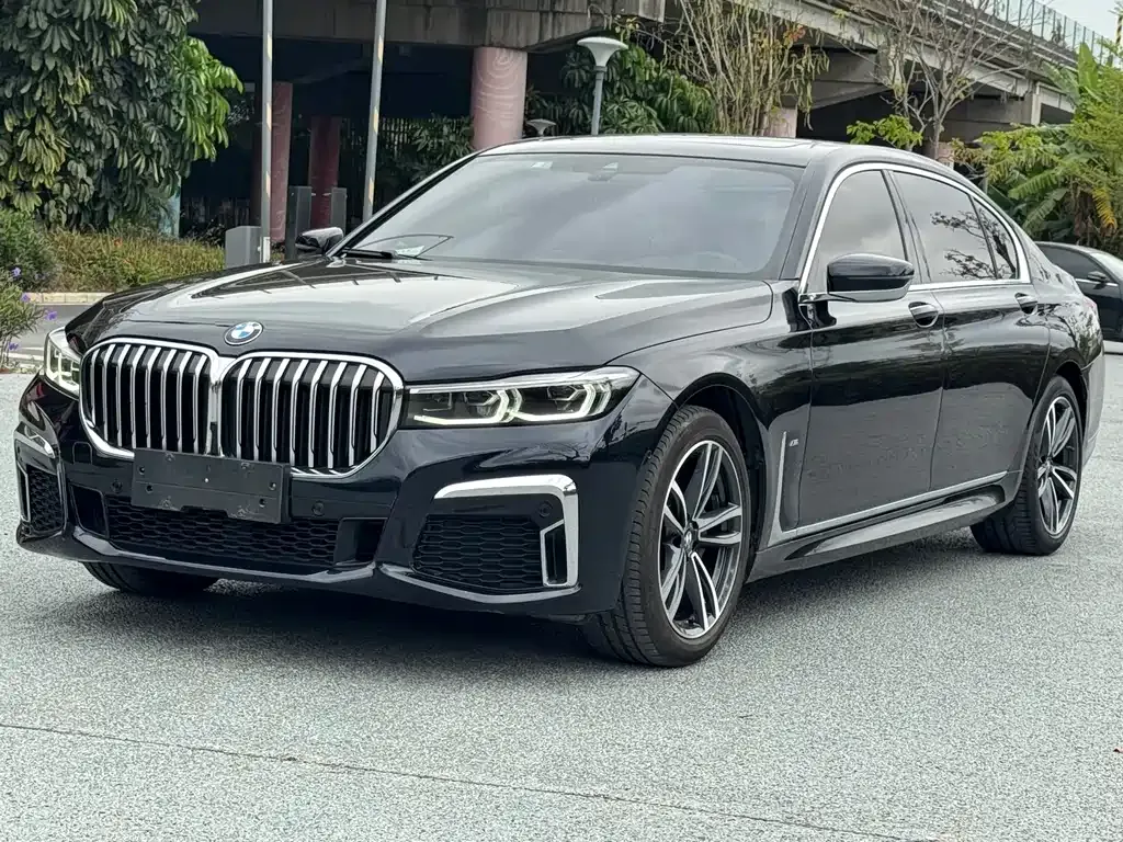 2021 BMW 7 Series 730Li M