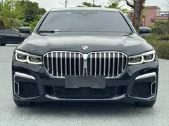 2021 BMW 7 Series 730Li M, чёрный — фото 2