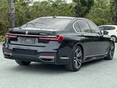 2021 BMW 7 Series 730Li M, чёрный — фото 4