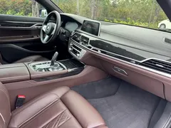 2021 BMW 7 Series 730Li M, чёрный — фото 10