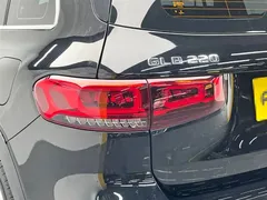 2022 Mercedes-Benz GLB 220, чёрный — фото 10