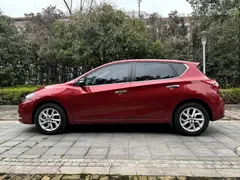 2021 Nissan Tiida 1.6L CVT — фото 6