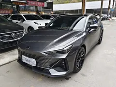 2023 Changan UNI-V 1.5T Premium — фото 1