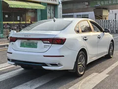 2019 Kia Cerato 1.6L PHEV Comfort, белый — фото 12