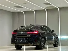 2022 BMW X4 25i M, чёрный — фото 7