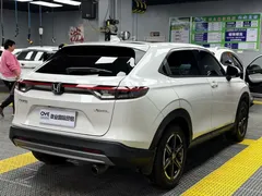 2023 Honda Vezel 1.5L CVT Pioneer, белый — фото 6