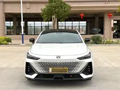 2022 Changan UNI-V 1.5T, белый — фото 2