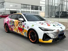 2022 Changan UNI-V 1.5T Sport, белый — фото 2