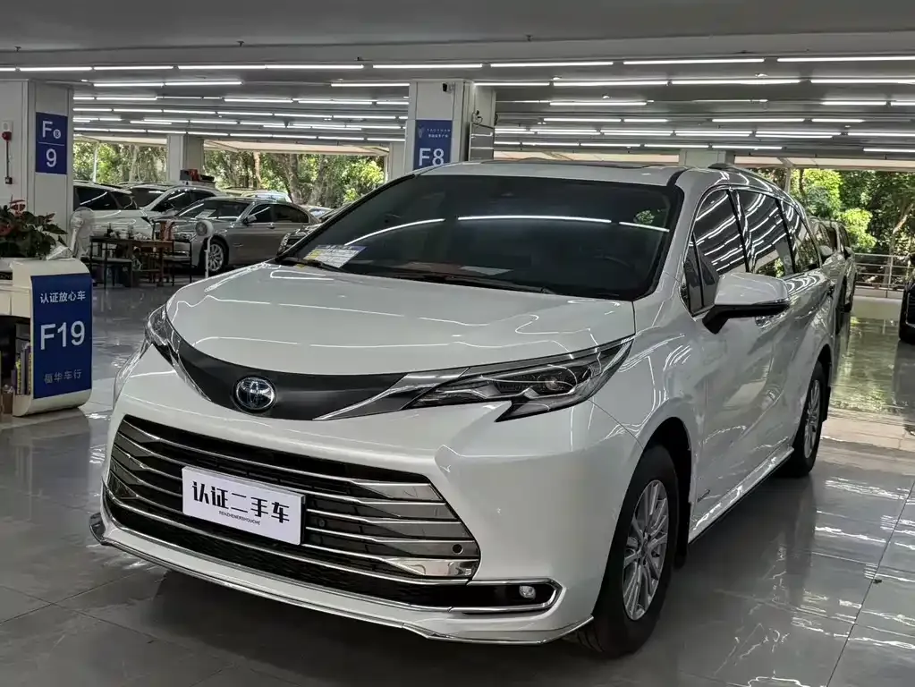 2021 Toyota Sienna 2.5L Hybrid Comfort
