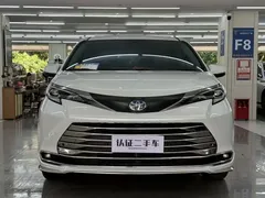 2021 Toyota Sienna 2.5L Hybrid Comfort, белый — фото 2
