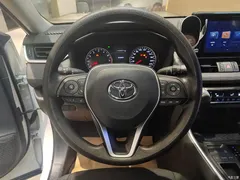 2022 Toyota RAV4 2.0L CVT 2WD Urban — фото 10