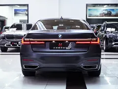 2022 BMW 7 Series 740Li xDrive Executive M Sport Package, чёрный — фото 19
