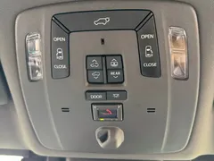 2023 Toyota Granvia 2.5L Hybrid Flagship VIP, чёрный — фото 21