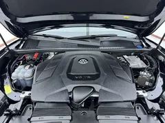 2022 Volkswagen Touareg 3.0TSI Black Sport Package, чёрный — фото 18